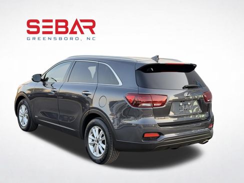 Used 2019 Kia Sorento AWD V6 w/ LX V6 Convenience Package image 8
