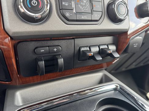 Used 2016 Ford F250 King Ranch AWD/4WD image 25