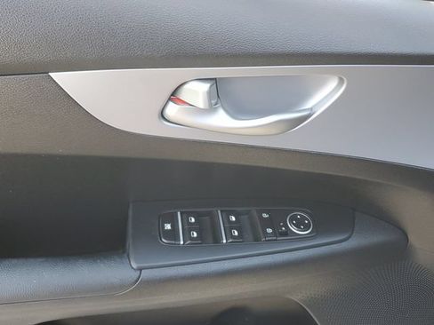 Certified 2024 Kia Forte LXS FWD image 17
