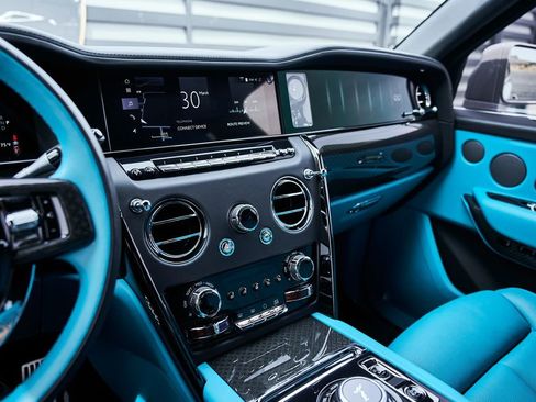 Used 2025 Rolls-Royce Cullinan Black Badge image 68