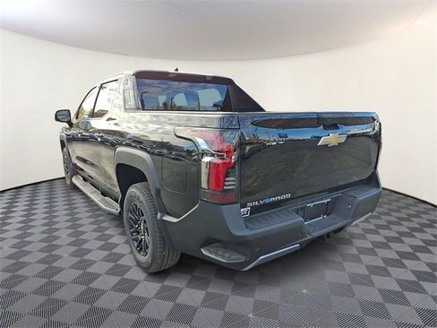 New 2026 Chevrolet Silverado EV LT image 3