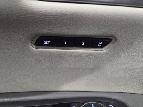 Used 2024 Cadillac XT6 Premium Luxury w/ Technology Package image 21