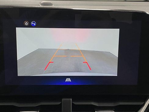 Used 2025 Chevrolet Equinox LT AWD/4WD image 24