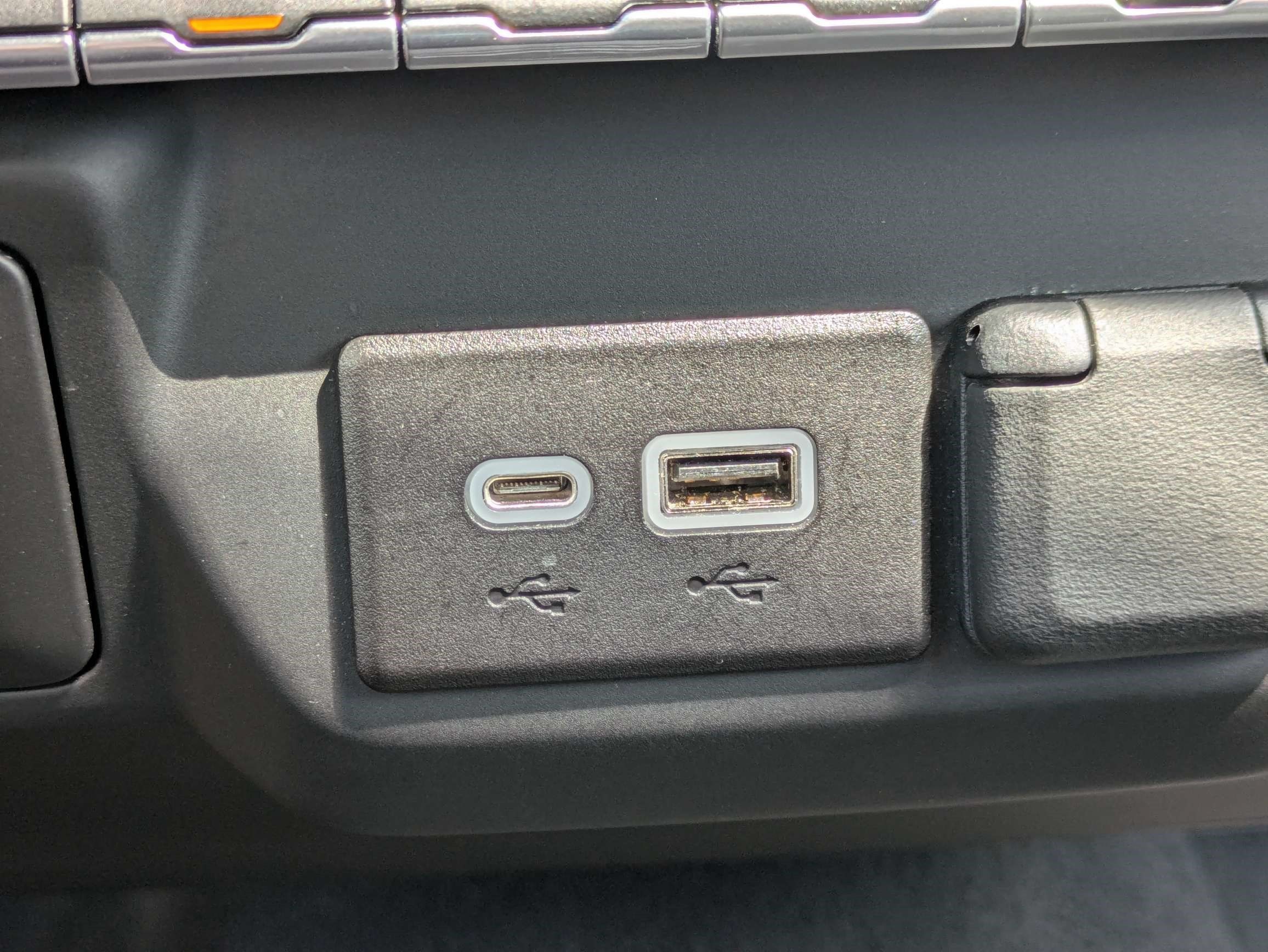 Used 2022 Chevrolet Silverado 1500 Custom RWD image 19