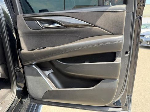 Used 2015 Cadillac Escalade ESV Platinum AWD/4WD image 14