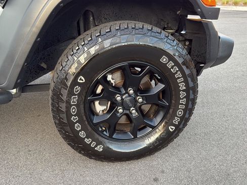 Certified 2020 Jeep Wrangler Willys image 9