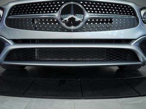 Used 2018 Mercedes-Benz SL 450 image 42