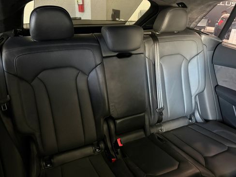 Used 2019 Audi Q8 Prestige AWD/4WD image 25