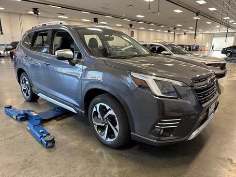 Used 2022 Subaru Forester Touring w/ Popular Package #3 AWD/4WD image 1