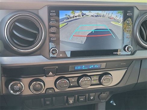 Used 2023 Toyota Tacoma TRD Sport image 12