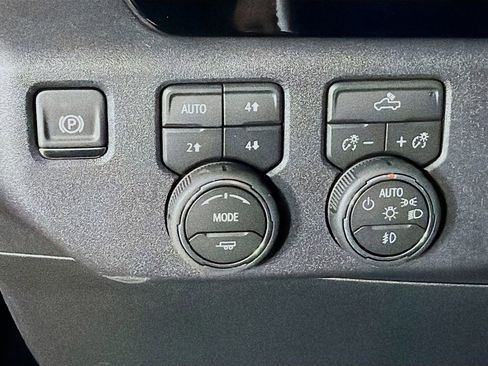 New 2026 Chevrolet Silverado 1500 RST AWD/4WD image 10