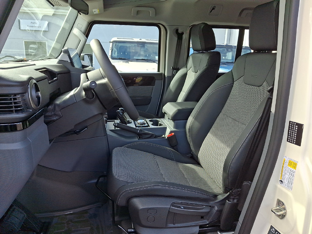 Used 2025 INEOS Grenadier Station Wagon AWD/4WD image 5