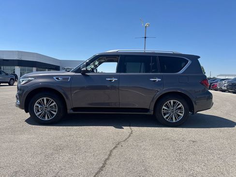 Used 2024 INFINITI QX80 Luxe AWD/4WD image 3
