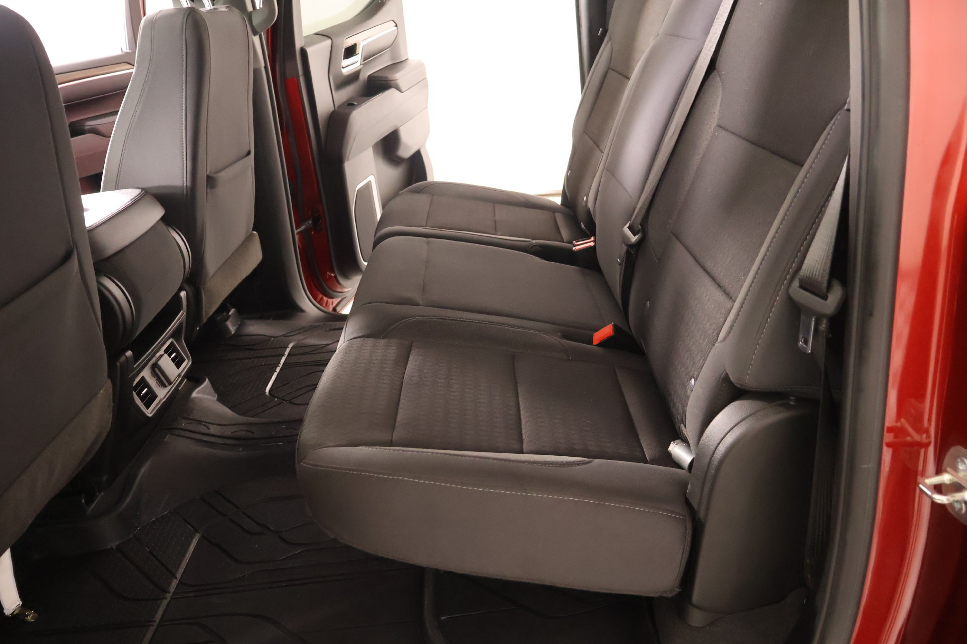 Used 2024 Chevrolet Silverado 1500 LT w/ Safety Package AWD/4WD image 12
