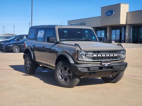 New 2025 Ford Bronco Big Bend image 2