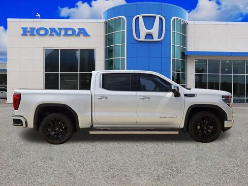 Used 2022 GMC Sierra 1500 Denali image 2