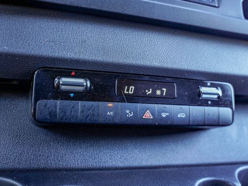 Used 2024 Mercedes-Benz Sprinter 3500 image 21