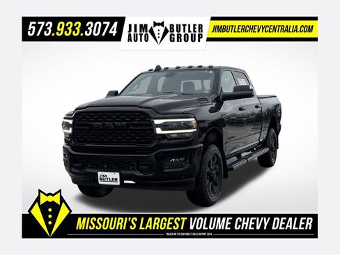 Used 2022 RAM 2500 Big Horn w/ Level C Equiment Group image 1