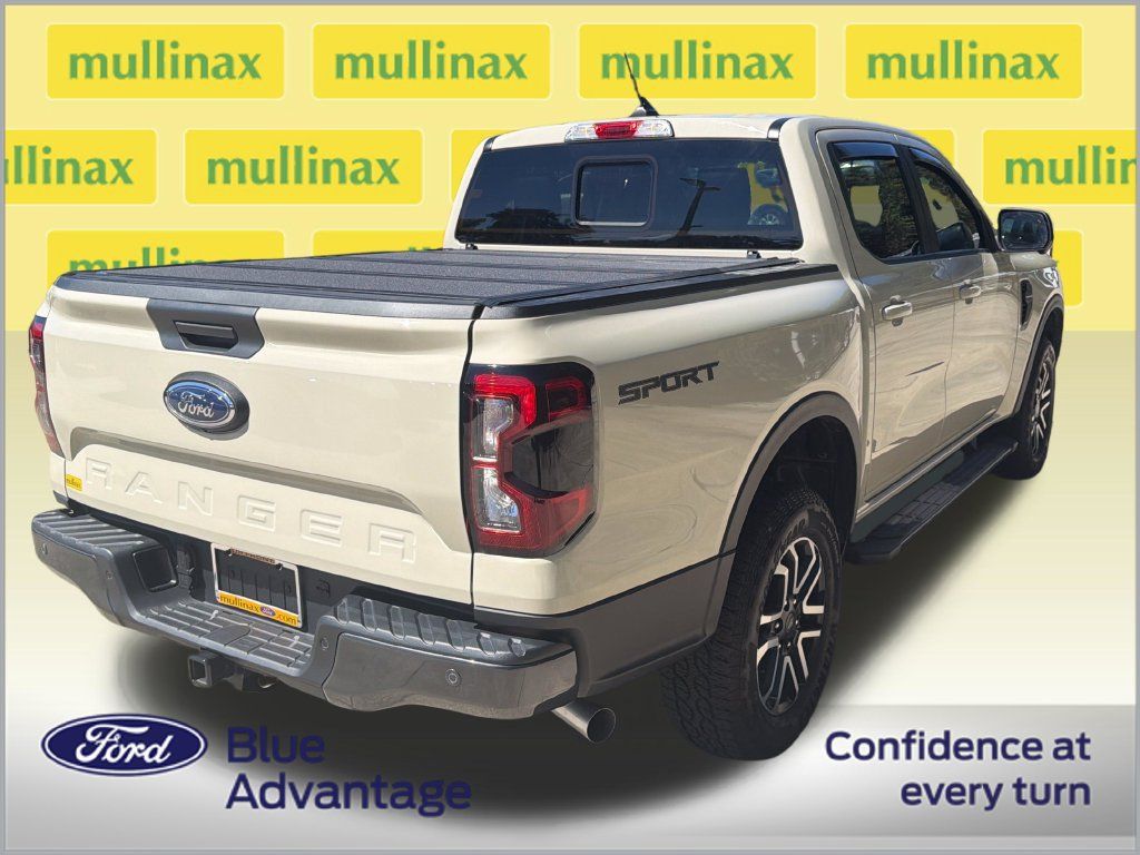 Used 2025 Ford Ranger Lariat w/ Trailer Tow Package RWD image 4