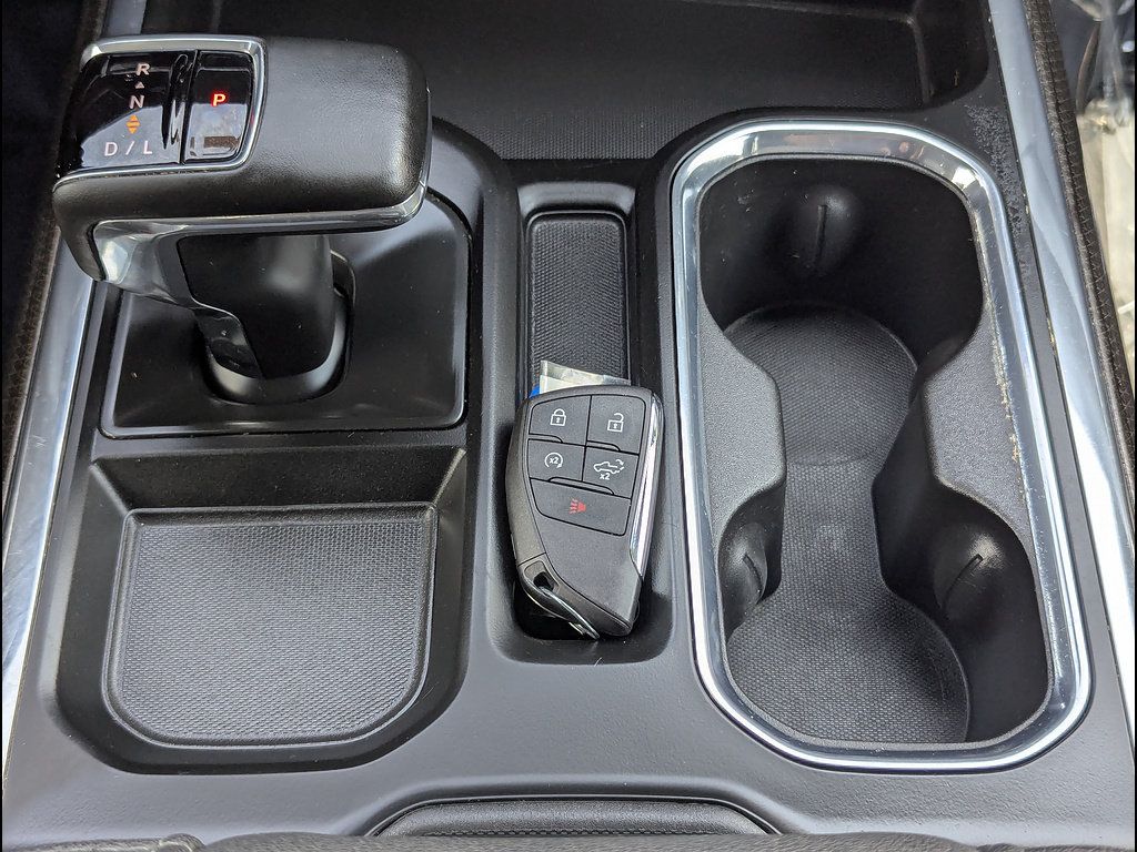 Used 2023 Chevrolet Silverado 1500 RST w/ Convenience Package II AWD/4WD image 32