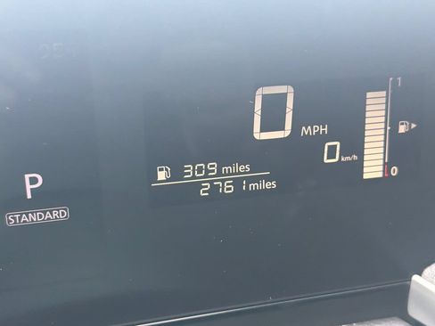 Used 2026 Nissan Kicks SV w/ SV Premium Package FWD image 17