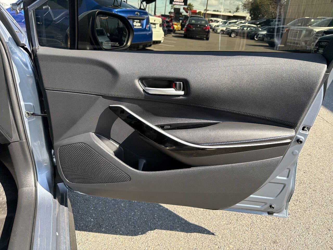 Used 2020 Toyota Corolla XSE FWD image 19