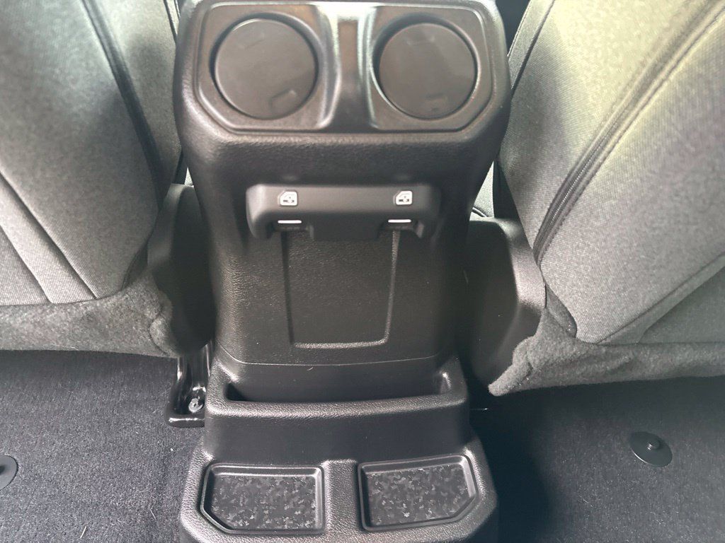 Used 2025 Jeep Wrangler Unlimited Sport S 4xe AWD/4WD image 29