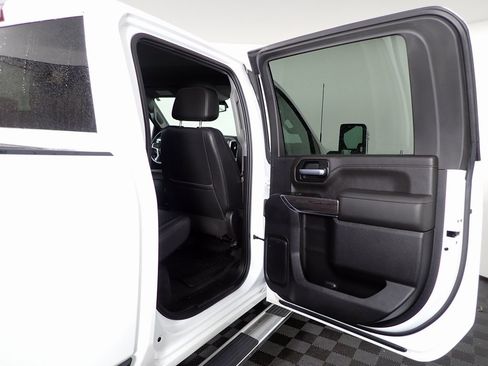 Used 2021 Chevrolet Silverado 2500 LTZ image 30