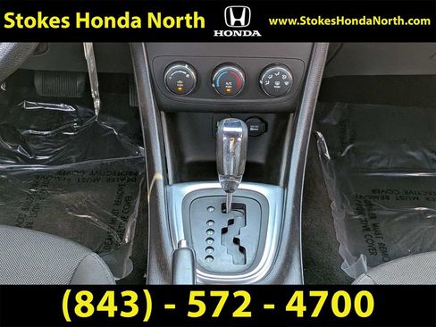 Used 2014 Dodge Avenger SE FWD image 24
