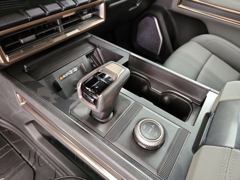 New 2025 GMC Hummer EV 3X image 16