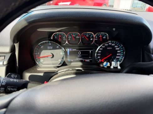 Used 2017 Chevrolet Tahoe LS w/ All-Season Package image 8