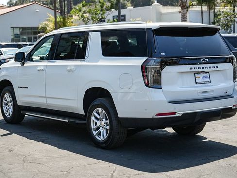 New 2026 Chevrolet Suburban LT w/ Comfort Package AWD/4WD image 4