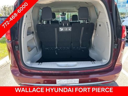 Used 2020 Chrysler Pacifica Touring-L Plus w/ Advanced Safetytec Group FWD image 5