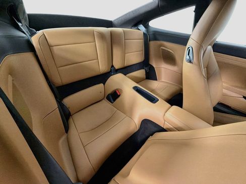 Certified 2019 Porsche 911 Carrera GTS RWD image 25