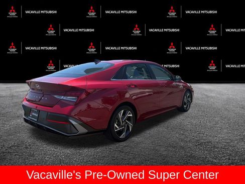 Used 2024 Hyundai Elantra Limited FWD image 6