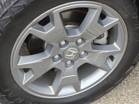 Used 2025 Honda Passport TrailSport image 21