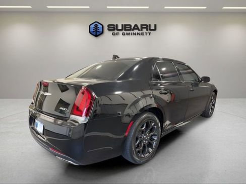 Used 2020 Chrysler 300 S AWD/4WD image 5