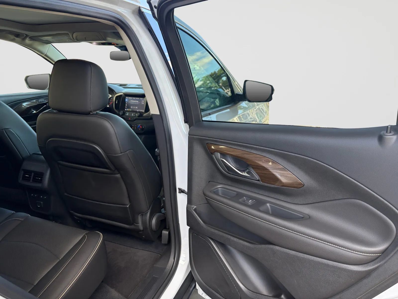 Used 2020 GMC Terrain Denali w/ Denali Premium Package AWD/4WD image 17