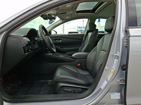 Certified 2023 Honda Accord Touring image 13