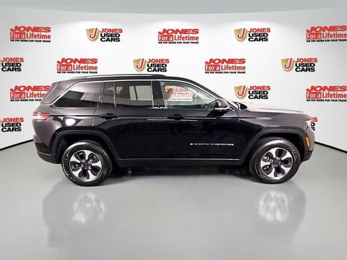 Used 2024 Jeep Grand Cherokee Limited 4xe image 18