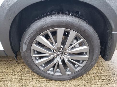 Certified 2025 Nissan Pathfinder SL w/ SL Premium Package image 43