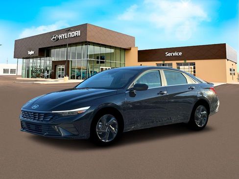 New 2026 Hyundai Elantra SEL Sport FWD image 2