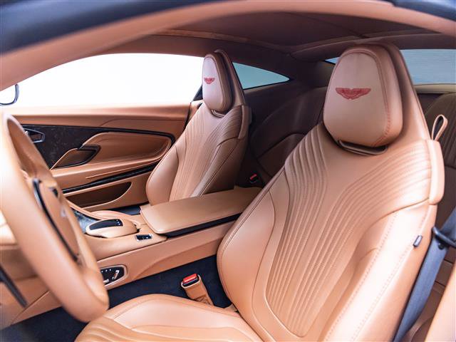 Used 2021 Aston Martin DB11 Coupe RWD image 10