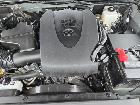 Used 2023 Toyota Tacoma TRD Off-Road w/ Technology Package AWD/4WD image 41