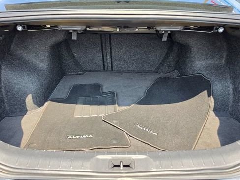 Used 2019 Nissan Altima 2.5 SL FWD image 17