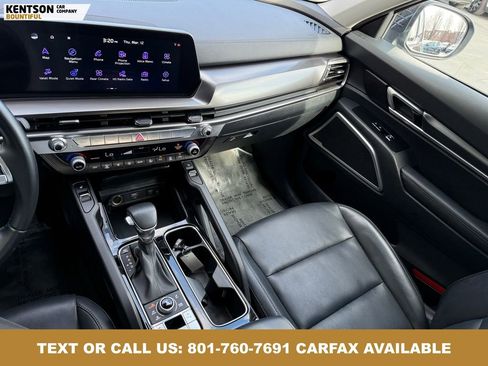 Used 2025 Kia Telluride S AWD/4WD image 24