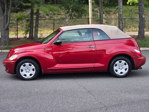 Used 2006 Chrysler PT Cruiser Touring FWD image 4