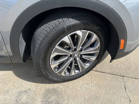 Used 2025 Buick Envision Preferred image 9