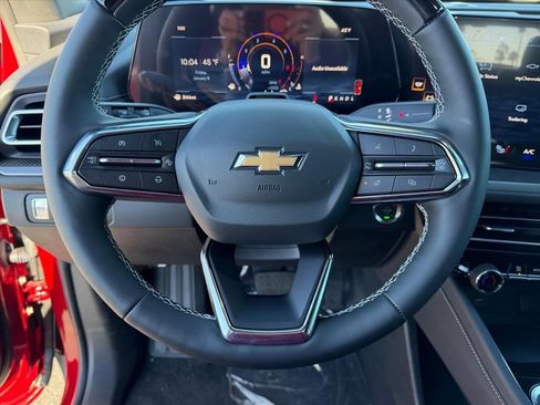 New 2026 Chevrolet Traverse LT w/ Enhanced Driving Package image 11