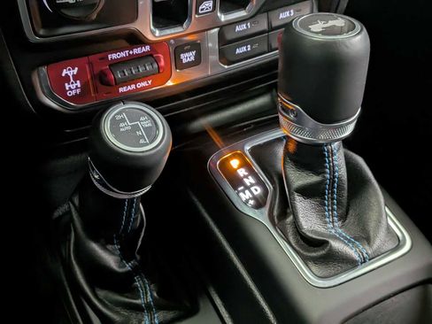 Used 2022 Jeep Wrangler Unlimited Rubicon 4xe w/ Cold Weather Group image 32